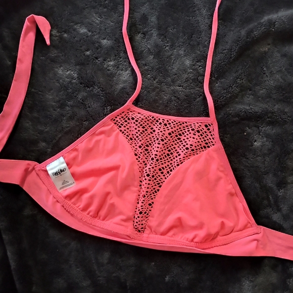 Mossimo swim top - Picture 2 of 3